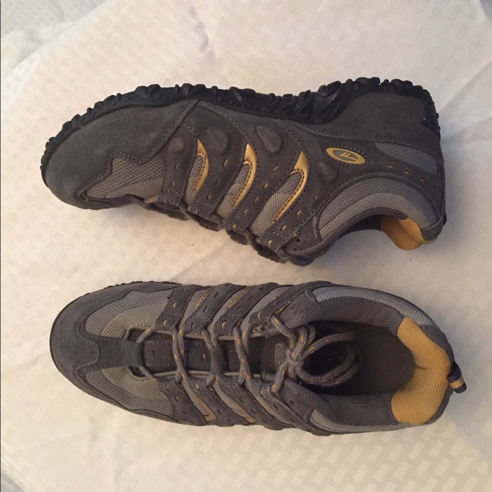 Hi-Tec Shoes
